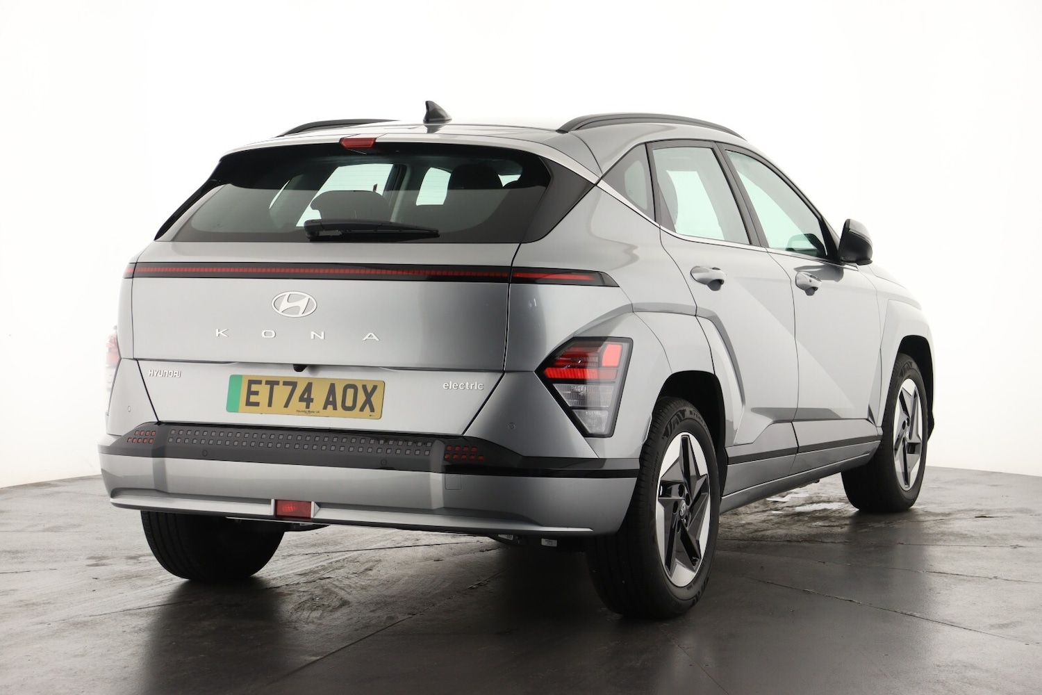 Used Hyundai KONA 2025 for sale - 76870830: Photo 3