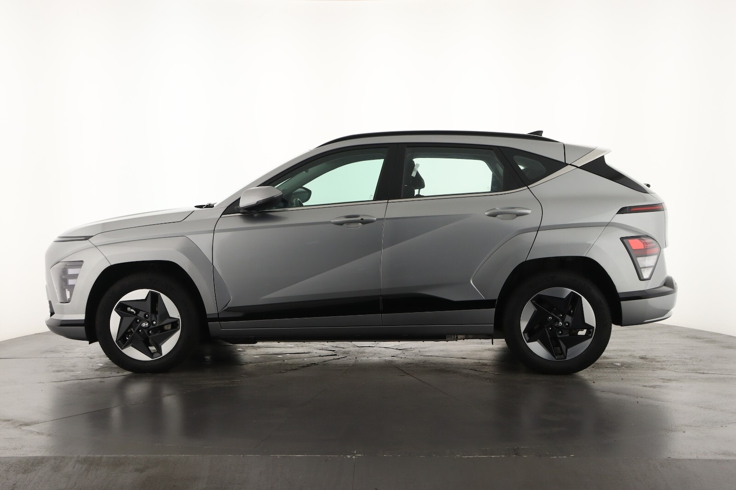 Used Hyundai KONA 2025 for sale - 76870830: Photo 7