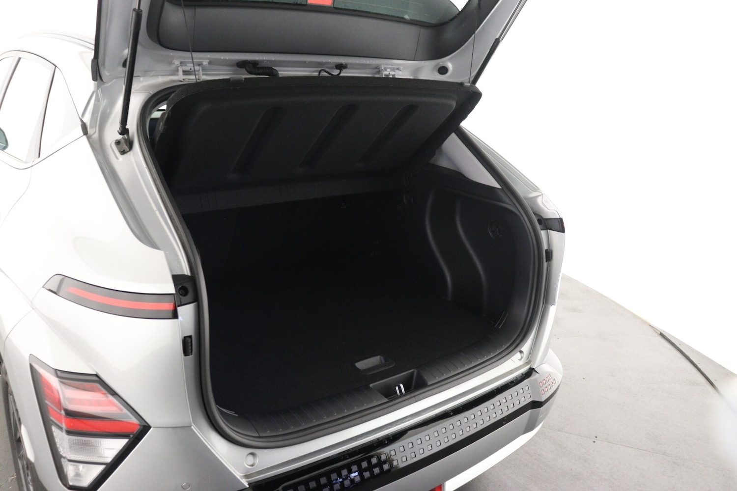 Used Hyundai KONA 2025 for sale - 76870830: Photo 9