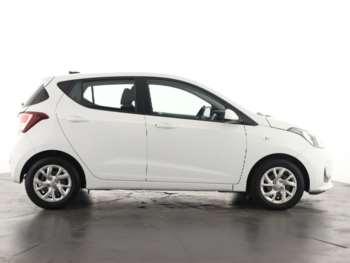 Used Hyundai i10 2018 for sale - 74825031: Photo