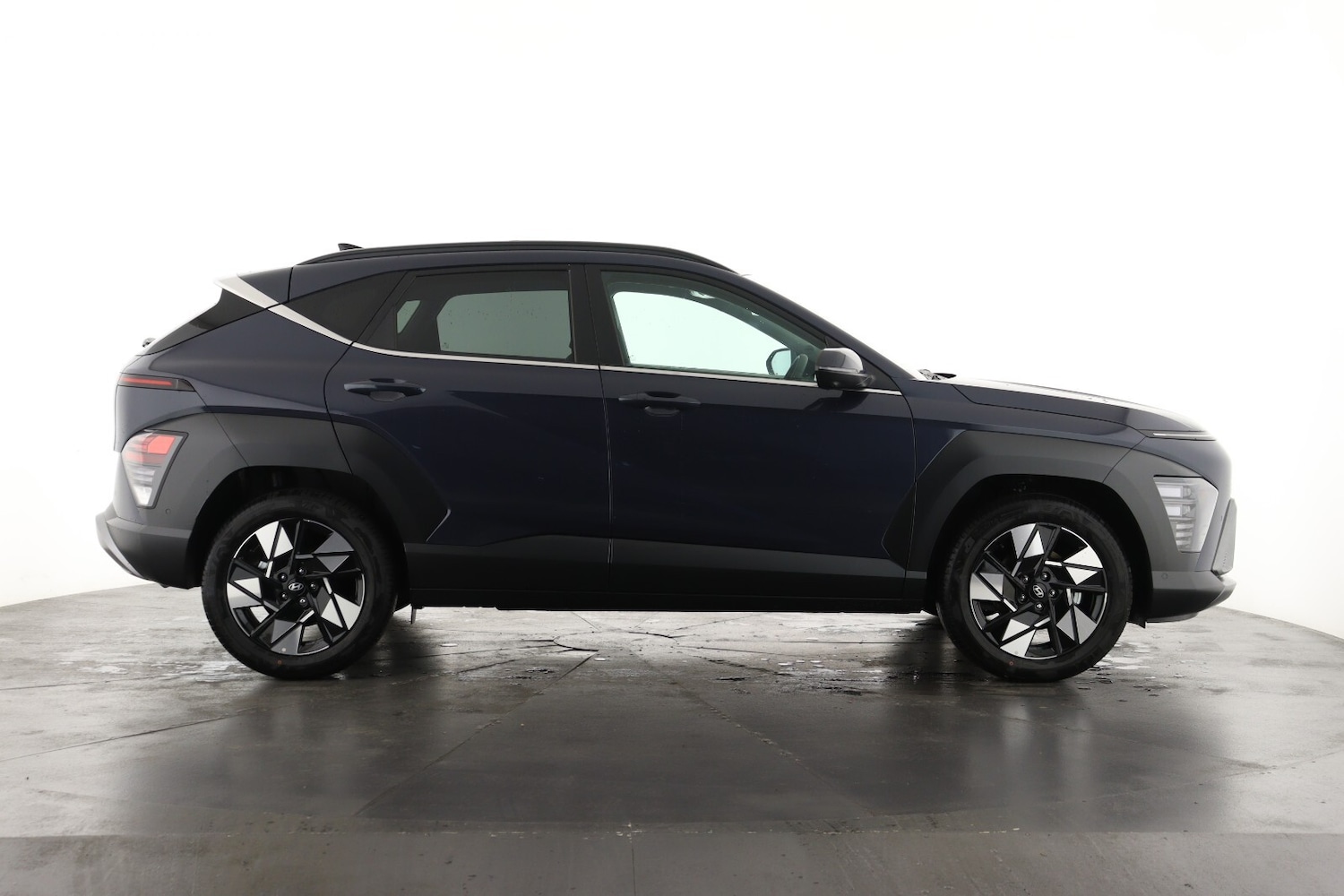 Used Hyundai KONA 2025 for sale - 76984034: Photo 4