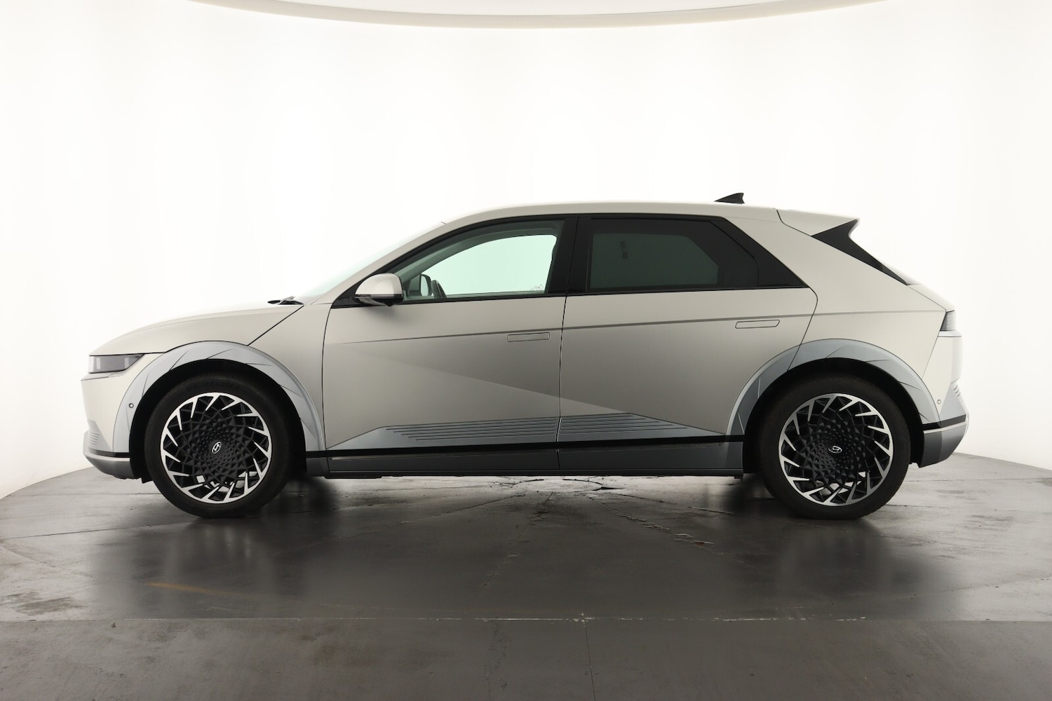 Used Hyundai IONIQ 5 2021 for sale - 76130461: Photo 8