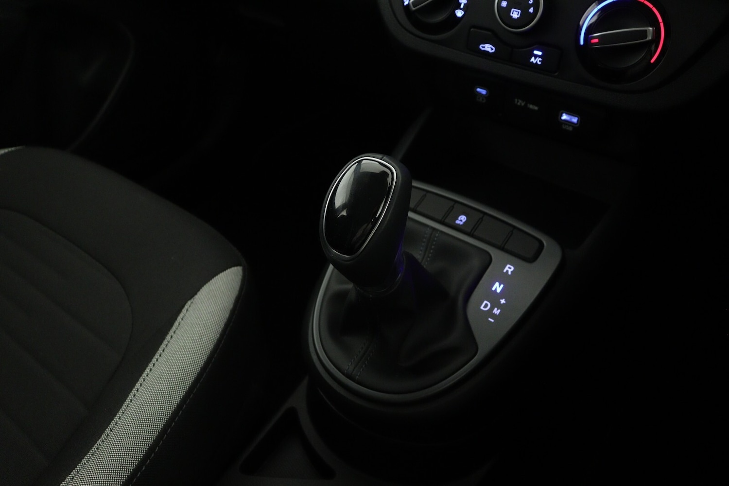 Used Hyundai i10 2024 for sale - 76869737: Photo 17