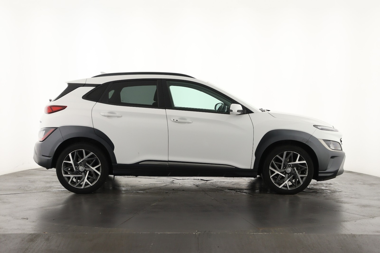 Used Hyundai KONA 2021 for sale - 76874033: Photo 5