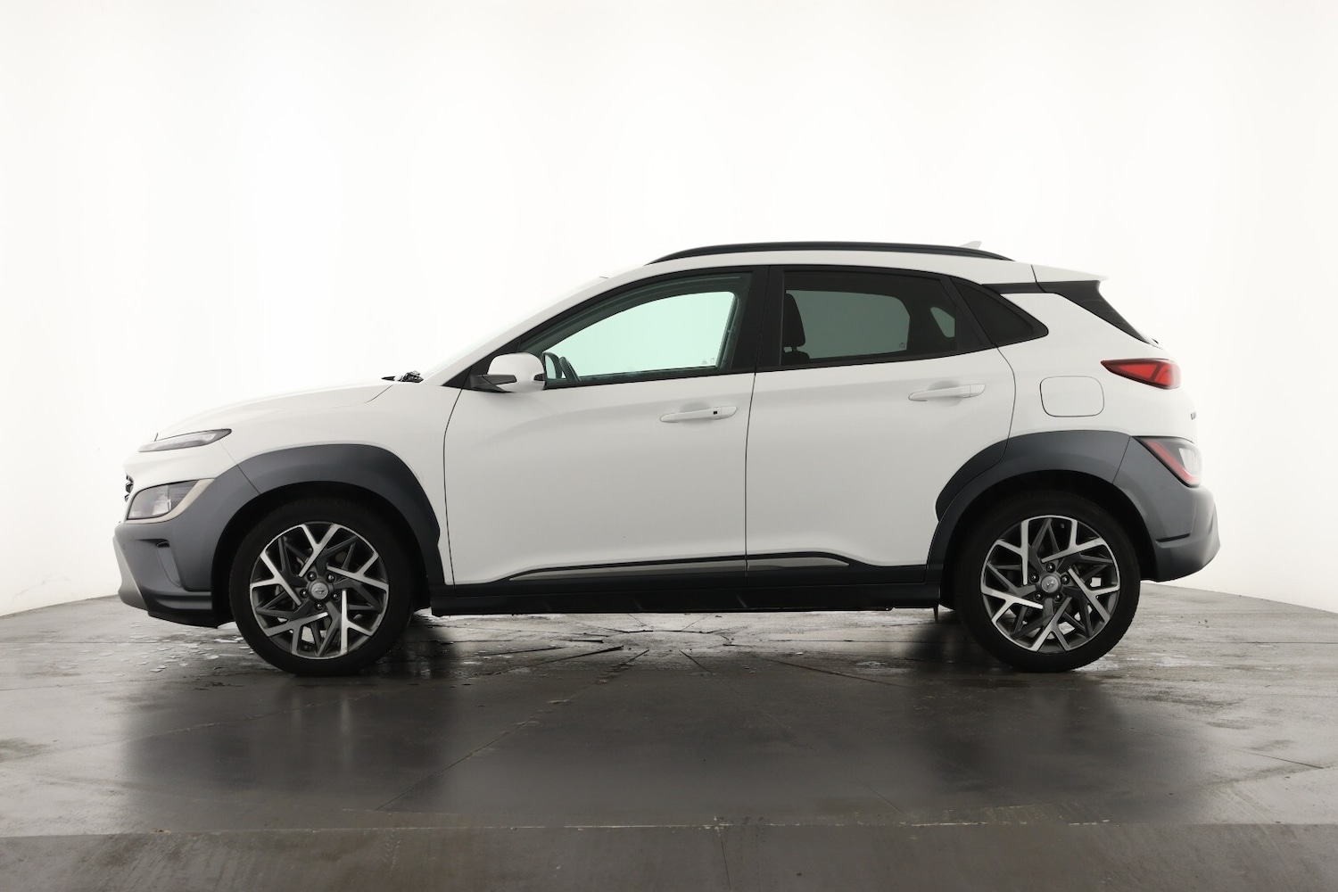 Used Hyundai KONA 2021 for sale - 76874033: Photo 8