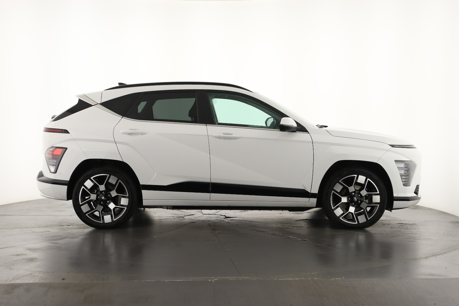 Used Hyundai KONA 2025 for sale - 77532115: Photo 5