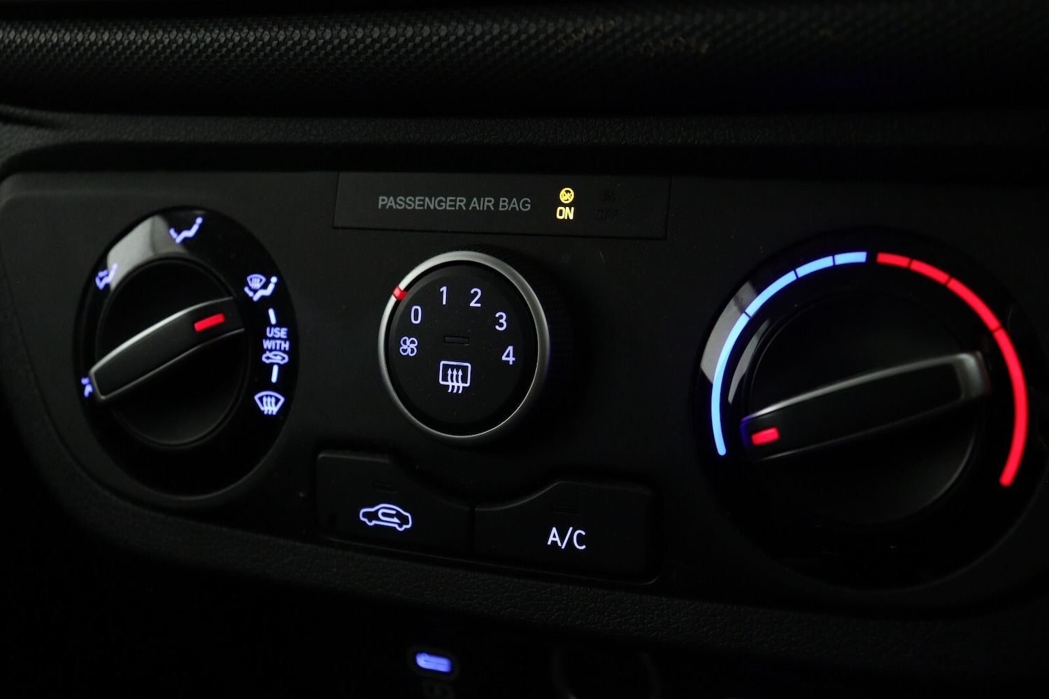 Used Hyundai i10 2024 for sale - 76487424: Photo 18