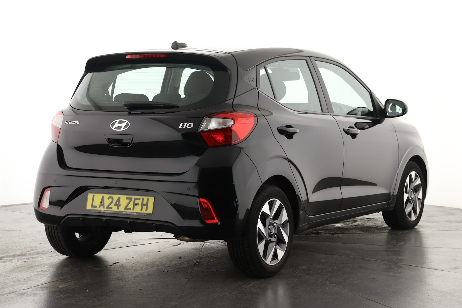 Used Hyundai i10 2024 for sale - 76487424: Photo 3