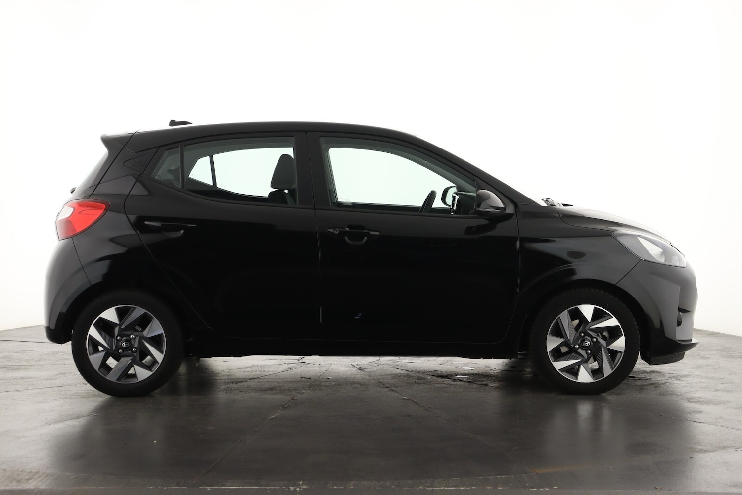 Used Hyundai i10 2024 for sale - 76487424: Photo 5