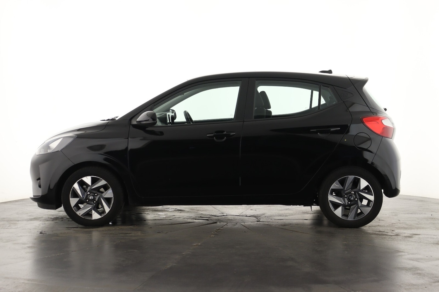 Used Hyundai i10 2024 for sale - 76487424: Photo 8