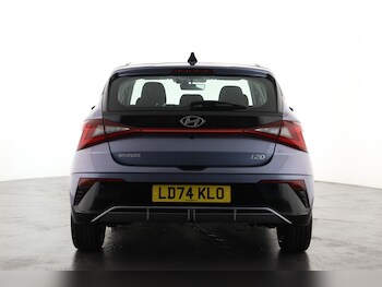 Used Hyundai i20 2024 for sale - 76567970: Photo