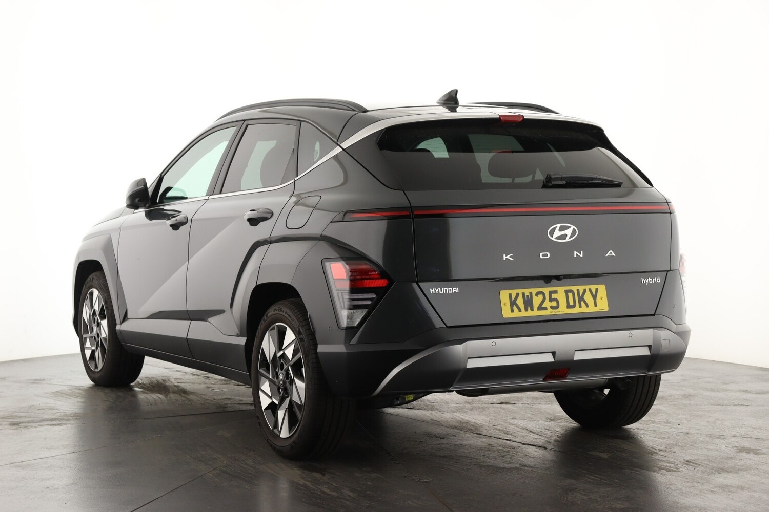Used Hyundai KONA 2025 for sale - 76321835: Photo 8