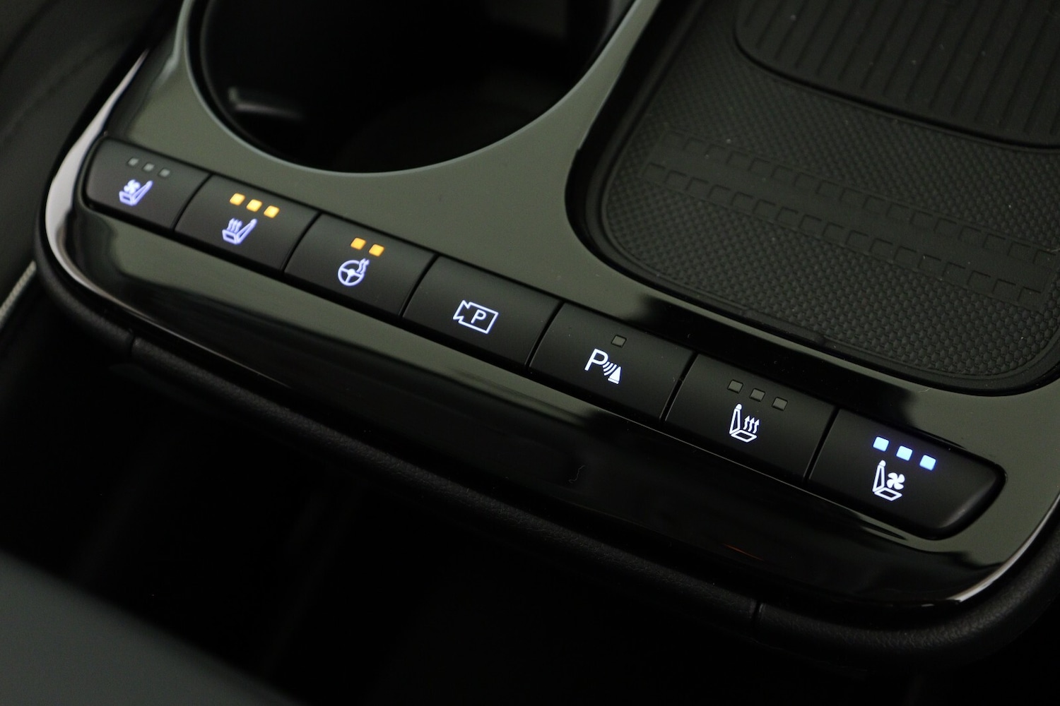 Used Hyundai IONIQ 5 2025 for sale - 78022338: Photo 32