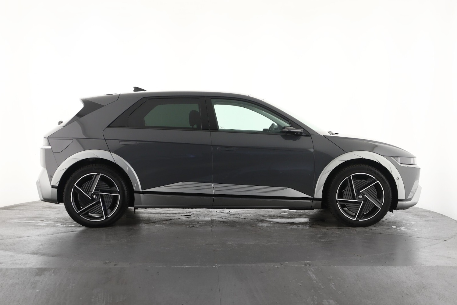 Used Hyundai IONIQ 5 2025 for sale - 78022338: Photo 4