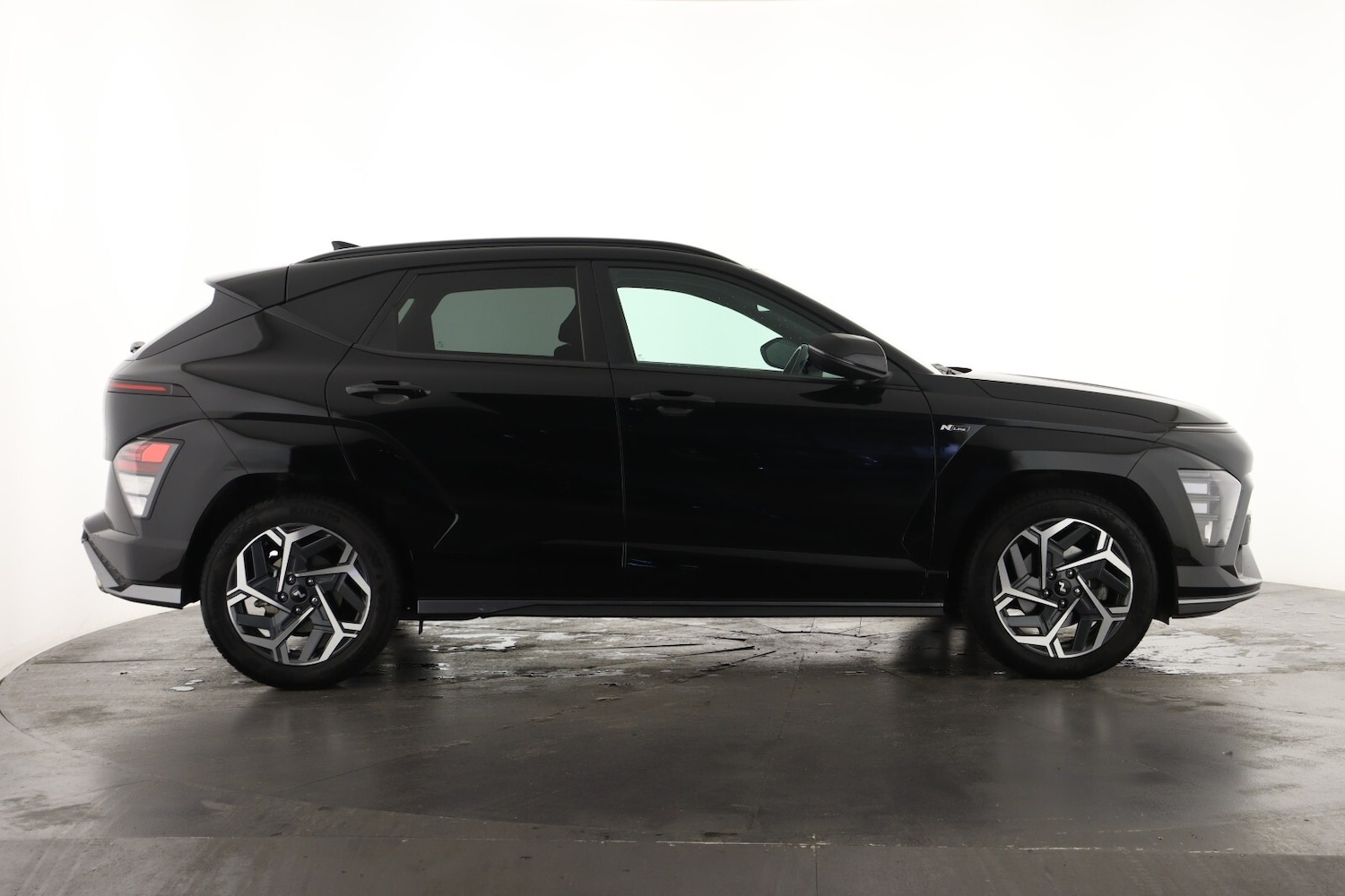 Used Hyundai KONA 2023 for sale - 77917868: Photo 4