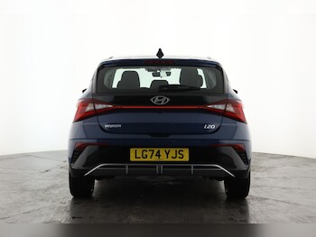 Used Hyundai i20 2024 for sale - 75796892: Photo