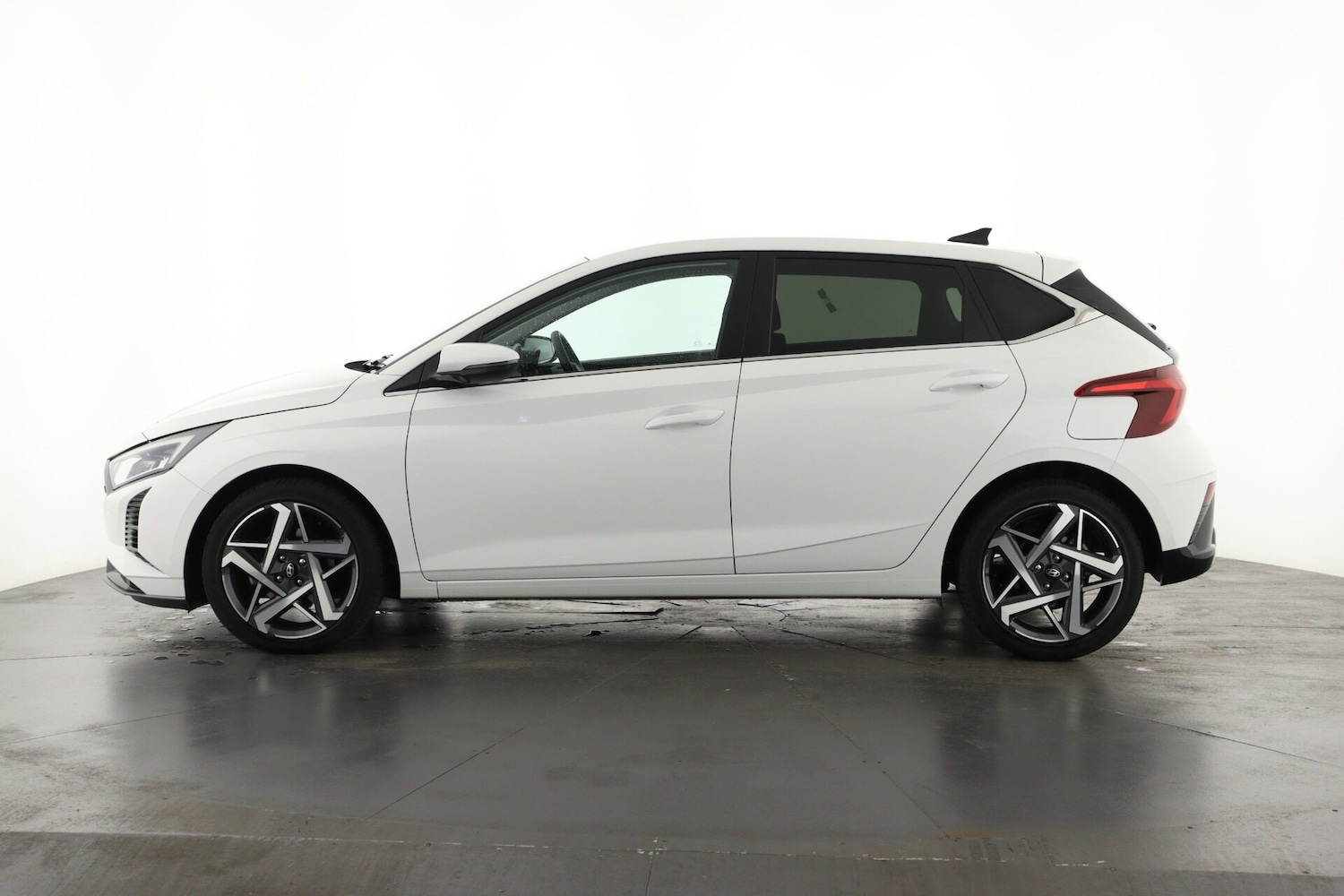 Used Hyundai i20 2024 for sale - 76871853: Photo 8