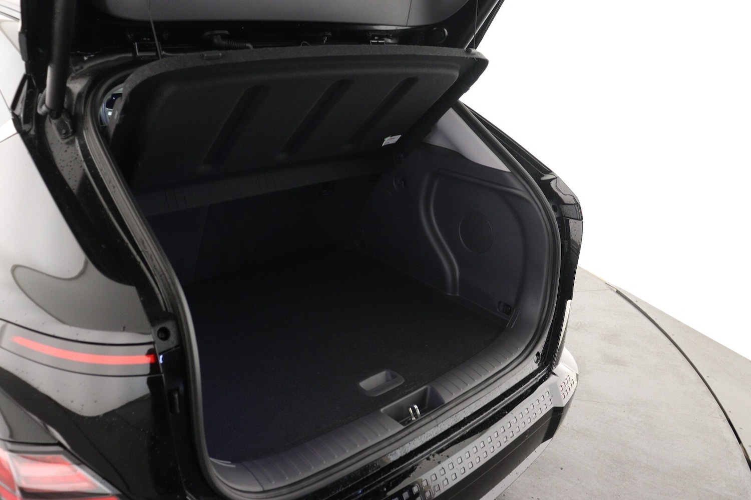 Used Hyundai KONA 2025 for sale - 76788140: Photo 9