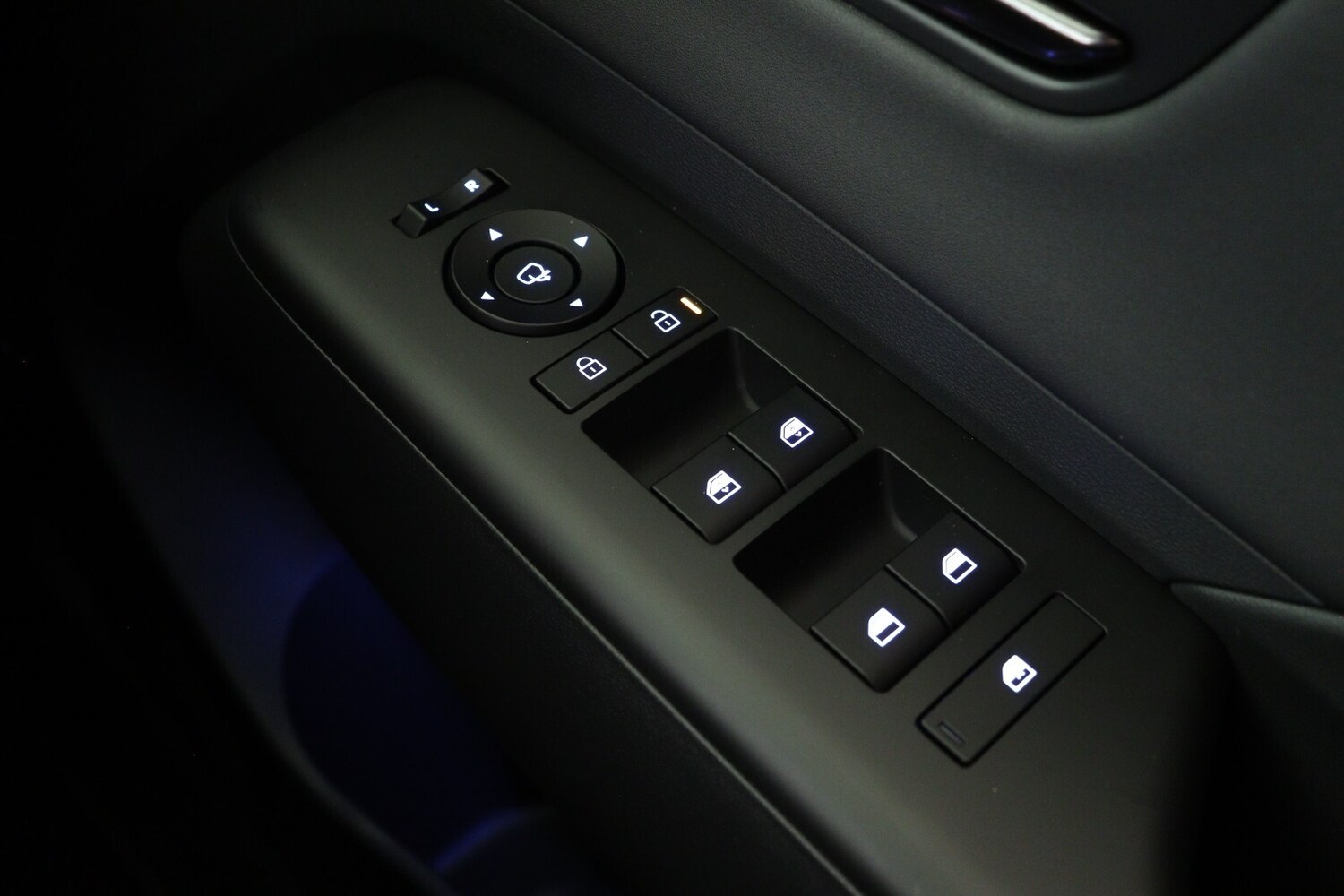 Used Hyundai KONA 2025 for sale - 76908015: Photo 32