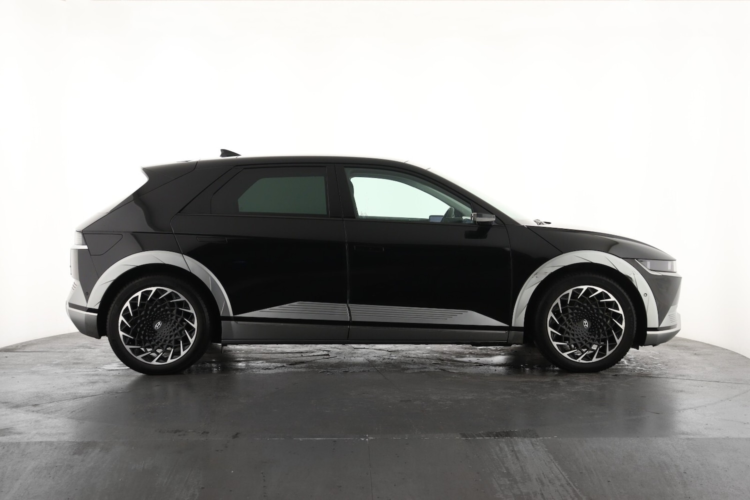 Used Hyundai IONIQ 5 2023 for sale - 77519185: Photo 5