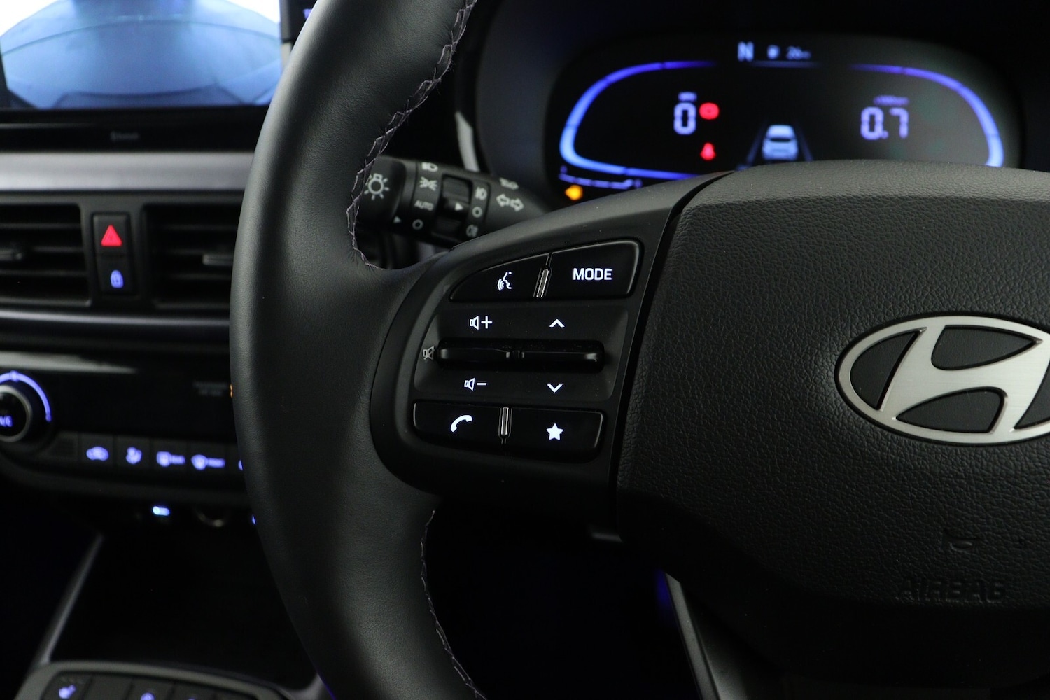 Used Hyundai i10 2024 for sale - 76567932: Photo 21