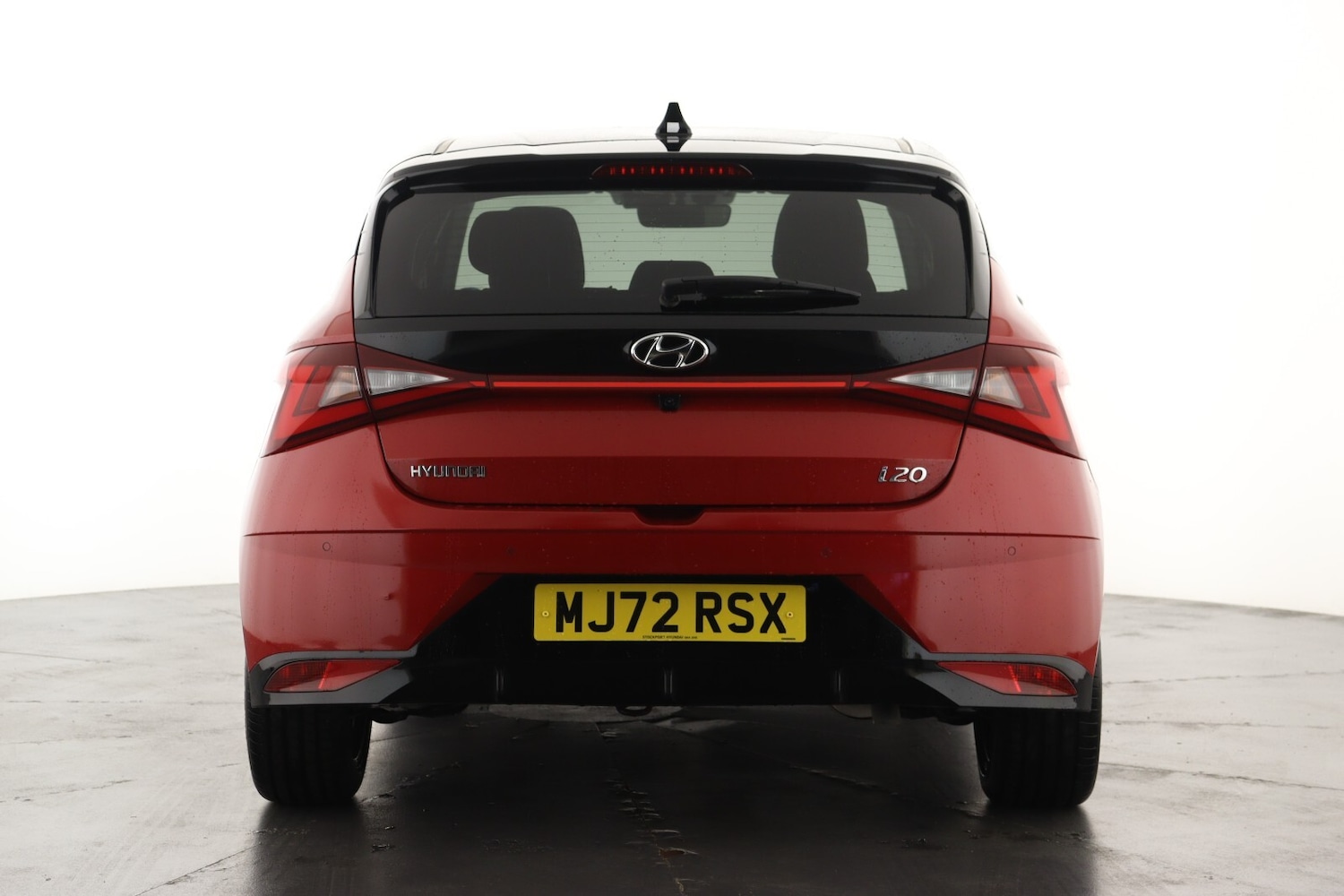 Used Hyundai i20 2022 for sale - 76104119: Photo 2