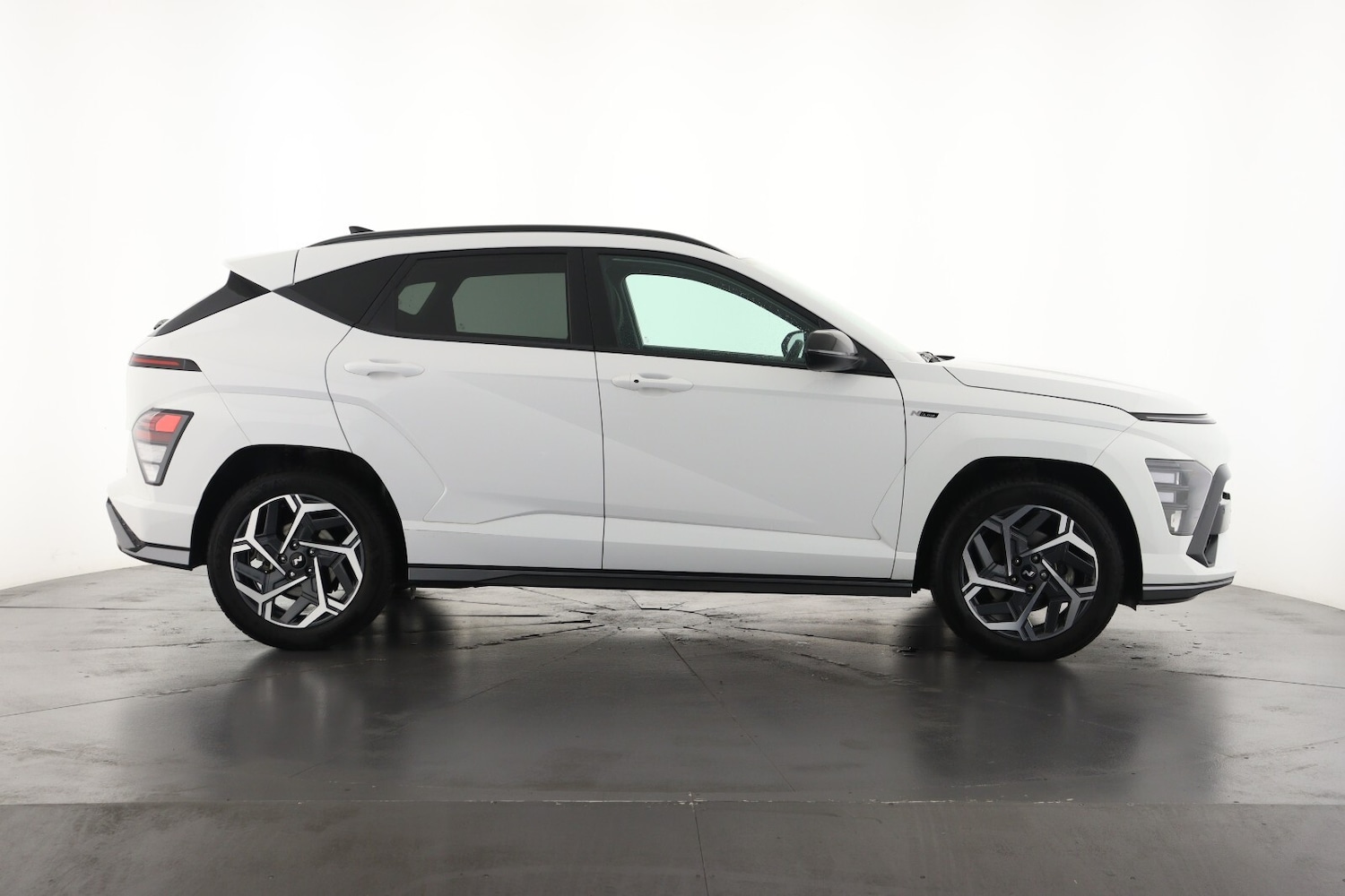Used Hyundai KONA 2023 for sale - 76870854: Photo 5
