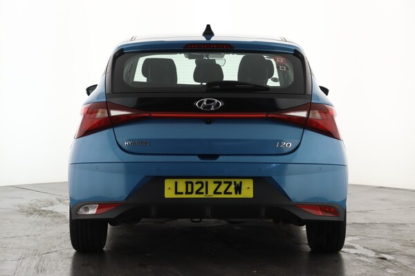 Used Hyundai i20 2021 for sale - 76217179: Photo 2