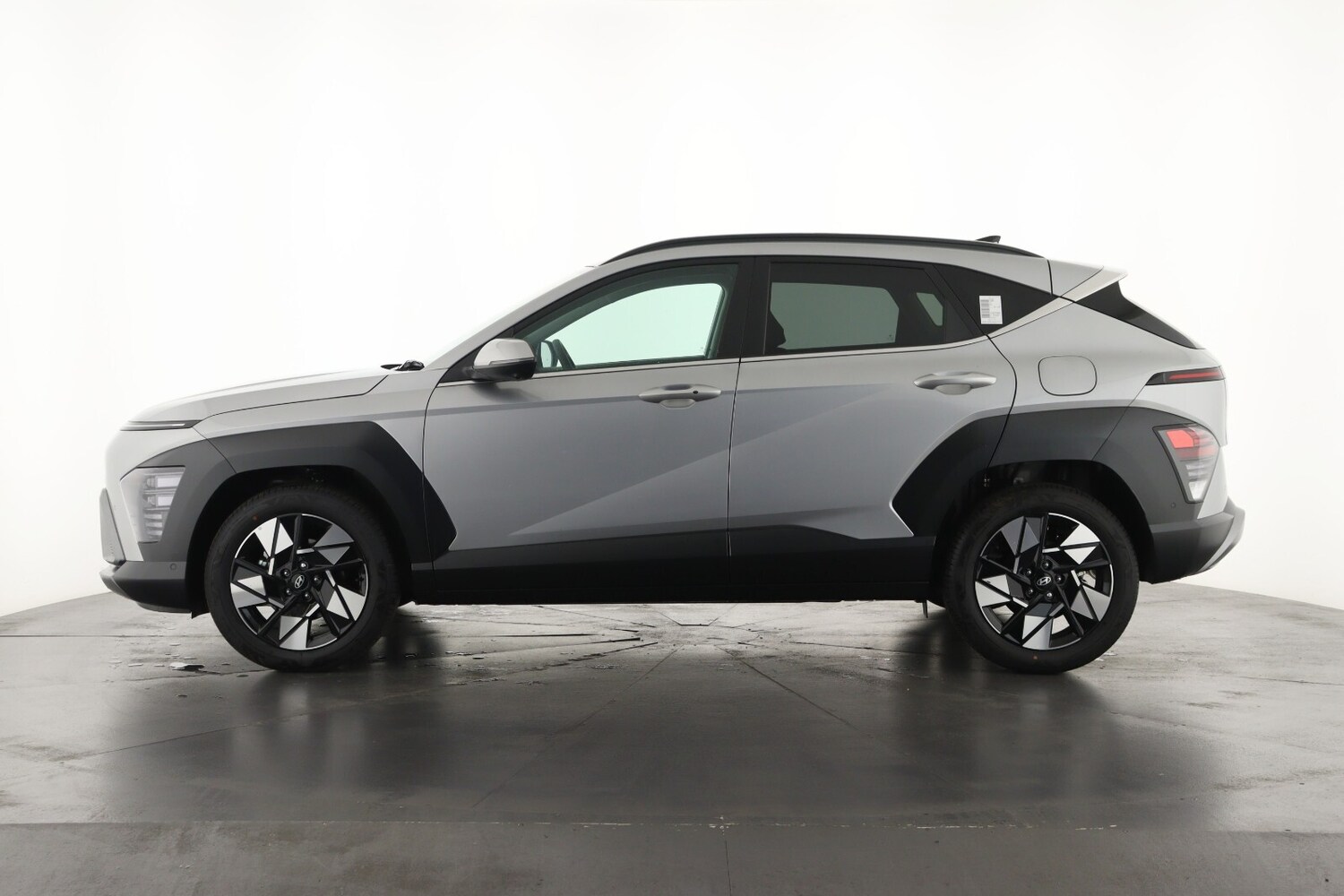 Used Hyundai KONA 2025 for sale - 76033917: Photo 8