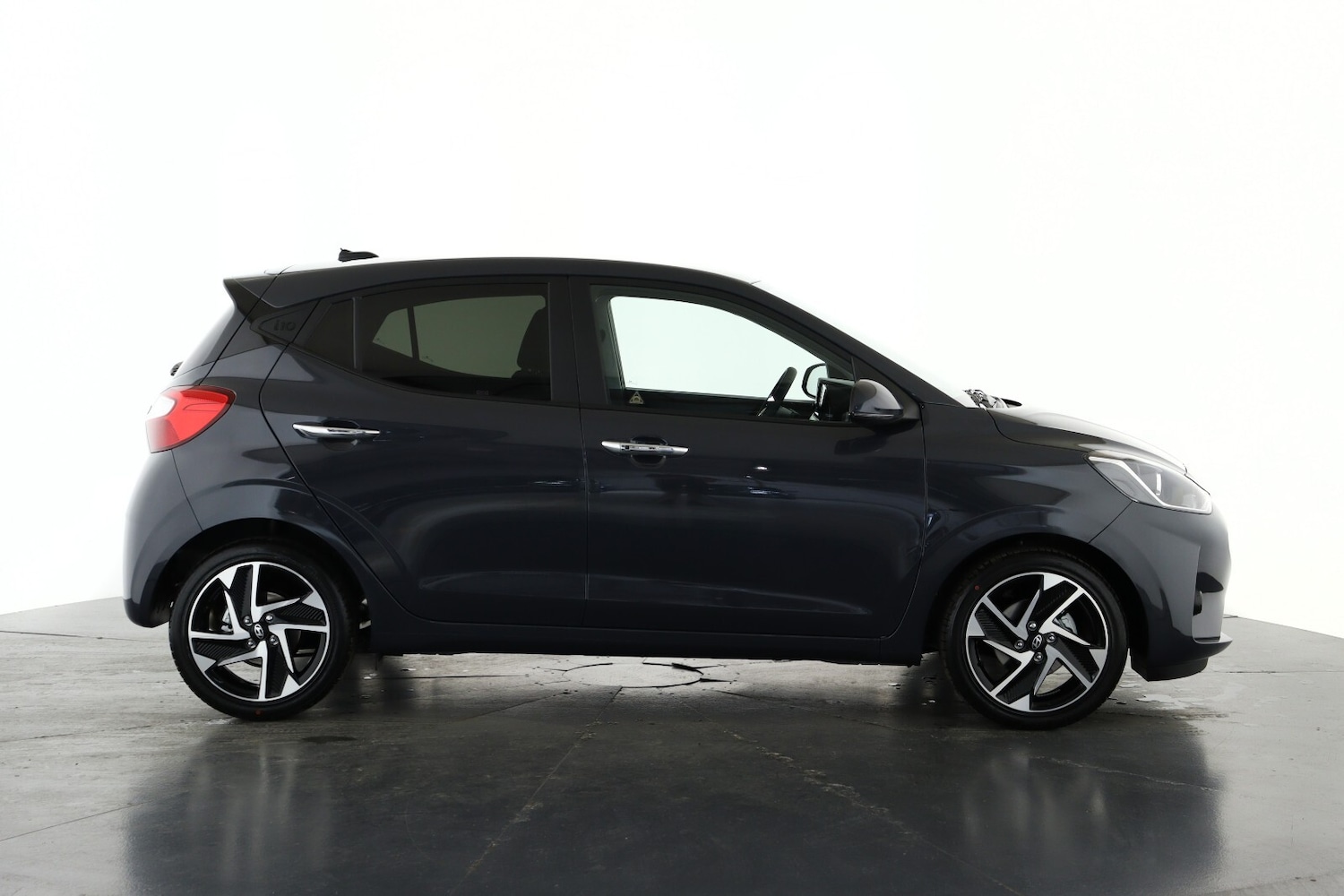 Used Hyundai i10 2025 for sale - 76874759: Photo 4