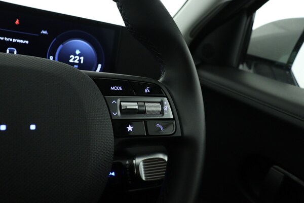 Used Hyundai IONIQ 5 2024 for sale - 76302430: Photo 25