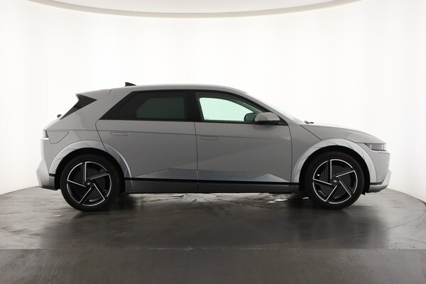 Used Hyundai IONIQ 5 2024 for sale - 76302430: Photo 5