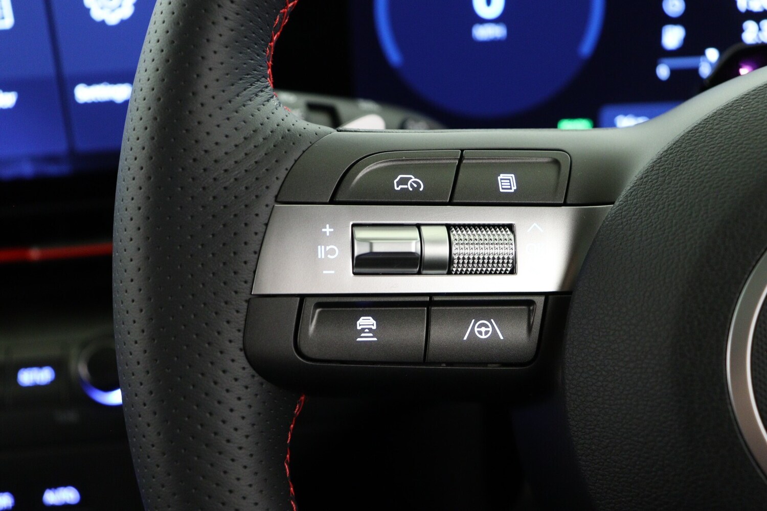 Used Hyundai KONA 2024 for sale - 77640708: Photo 30