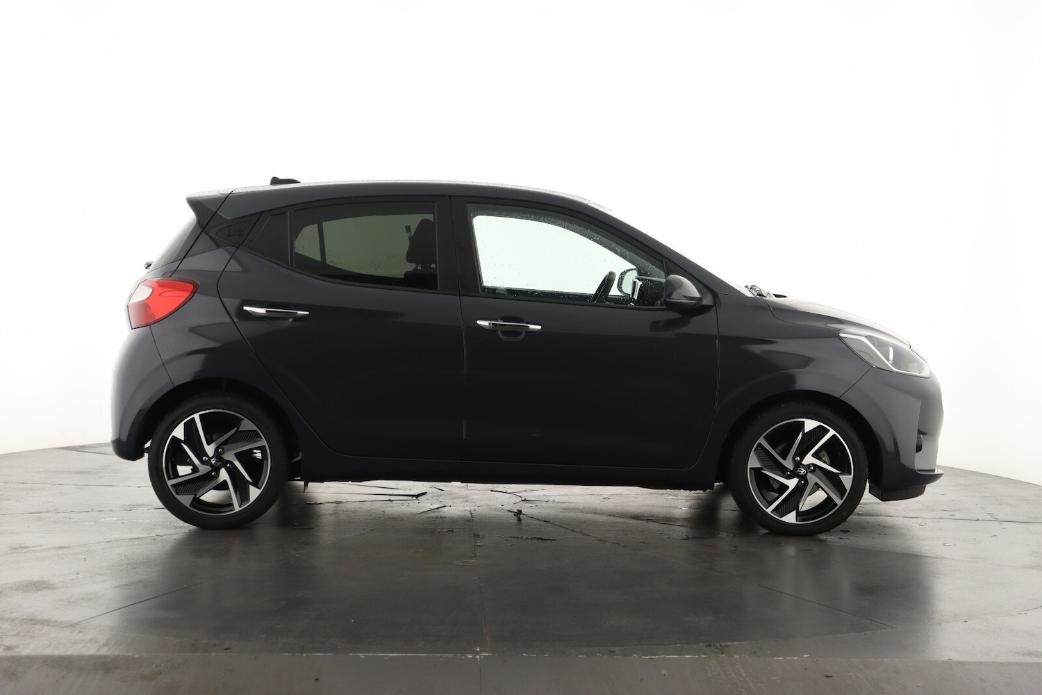 Used Hyundai i10 2024 for sale - 76652684: Photo 5