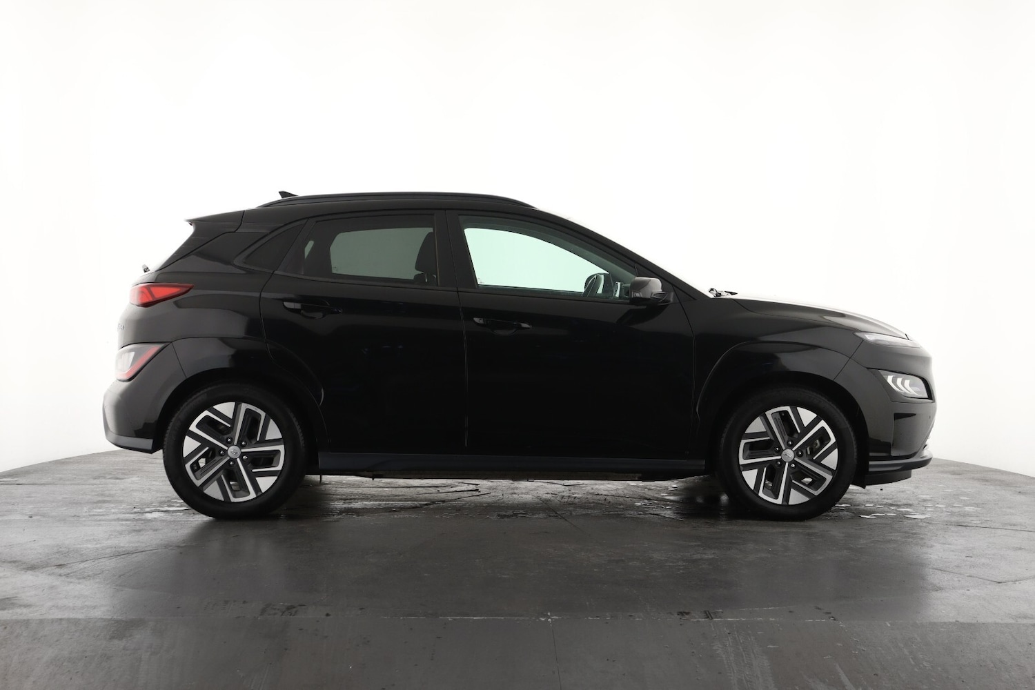 Used Hyundai KONA 2023 for sale - 77442509: Photo 4