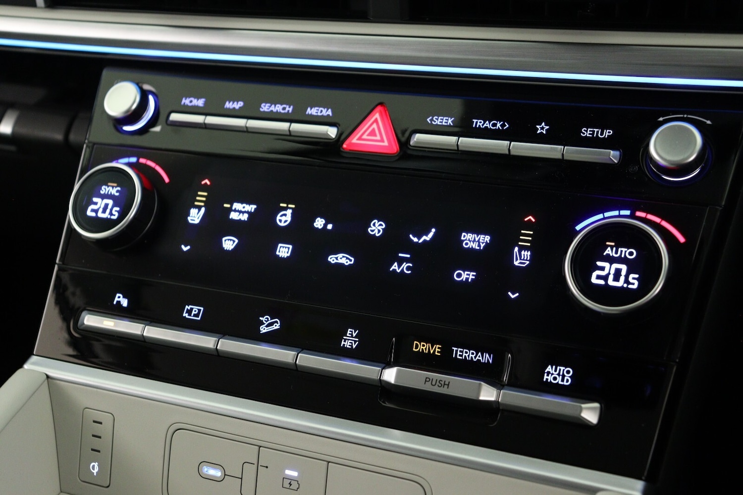 Used Hyundai Santa Fe 2025 for sale - 76872907: Photo 29