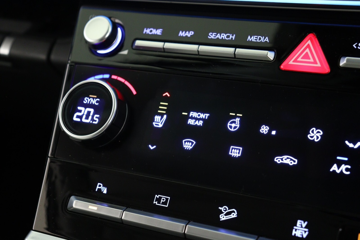 Used Hyundai Santa Fe 2025 for sale - 76872907: Photo 30