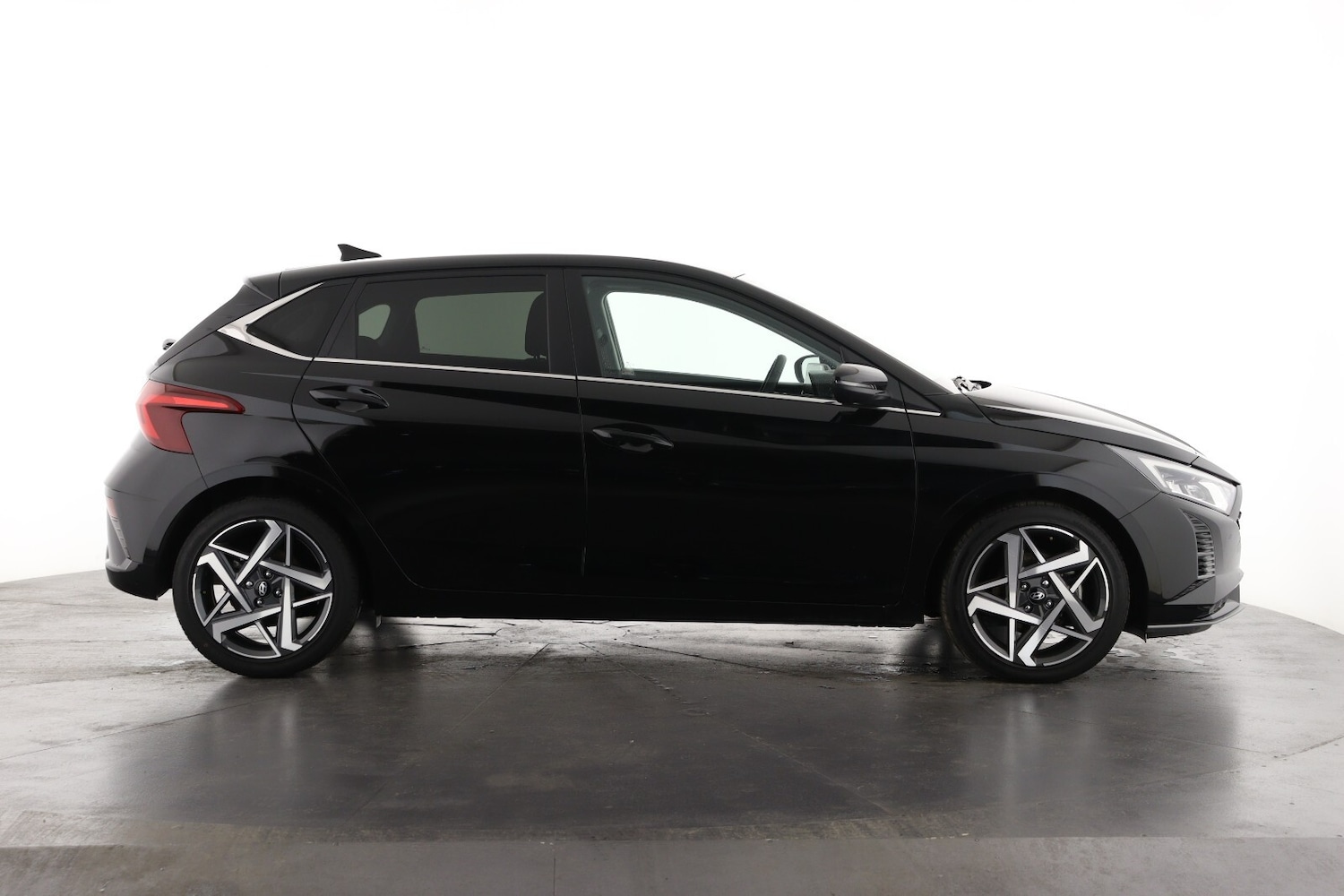 Used Hyundai i20 2025 for sale - 76614943: Photo 4