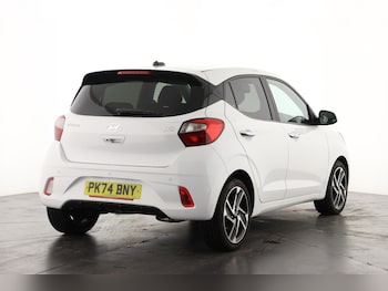 Used Hyundai i10 2024 for sale - 76568044: Photo