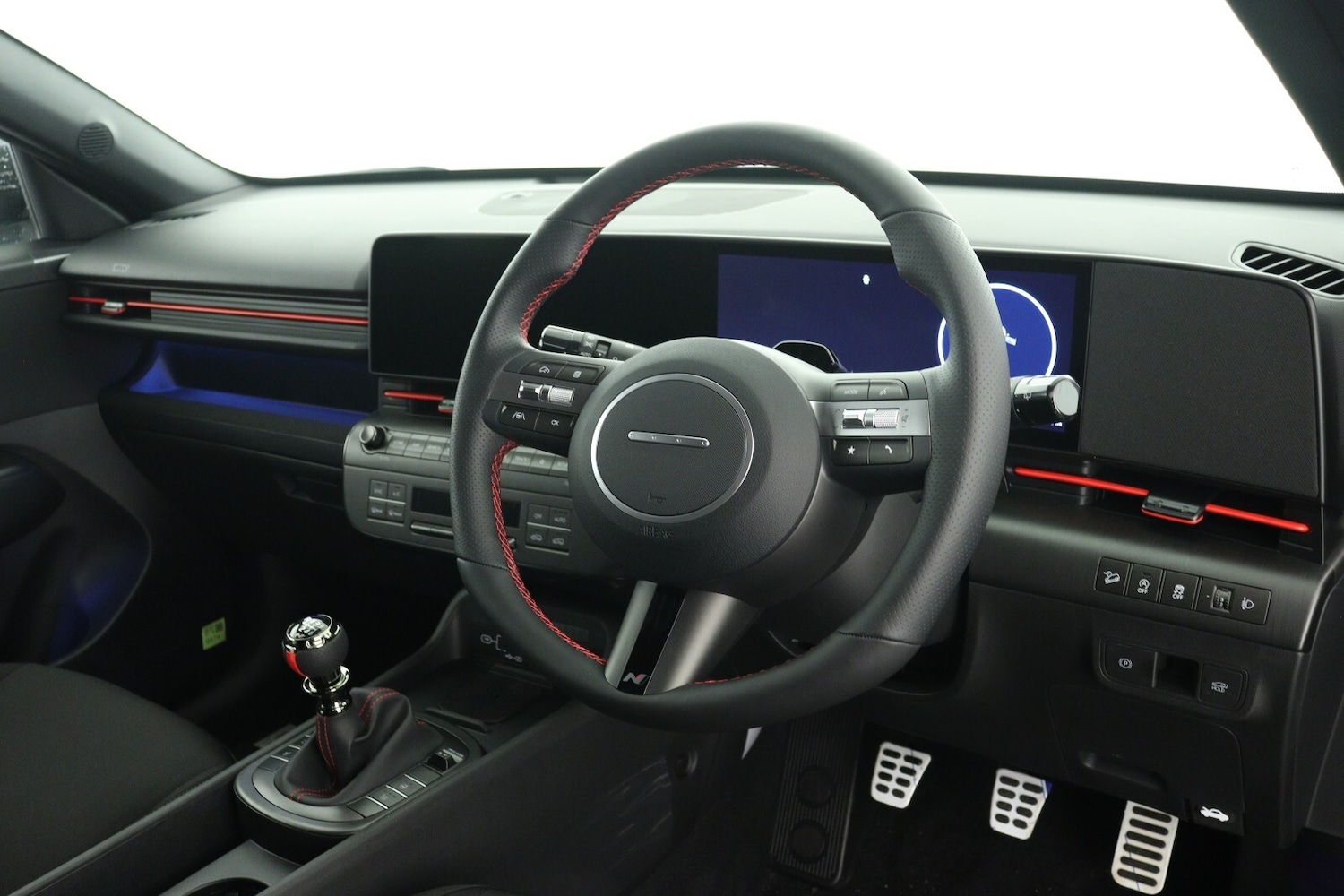 Used Hyundai KONA 2025 for sale - 76870970: Photo 14