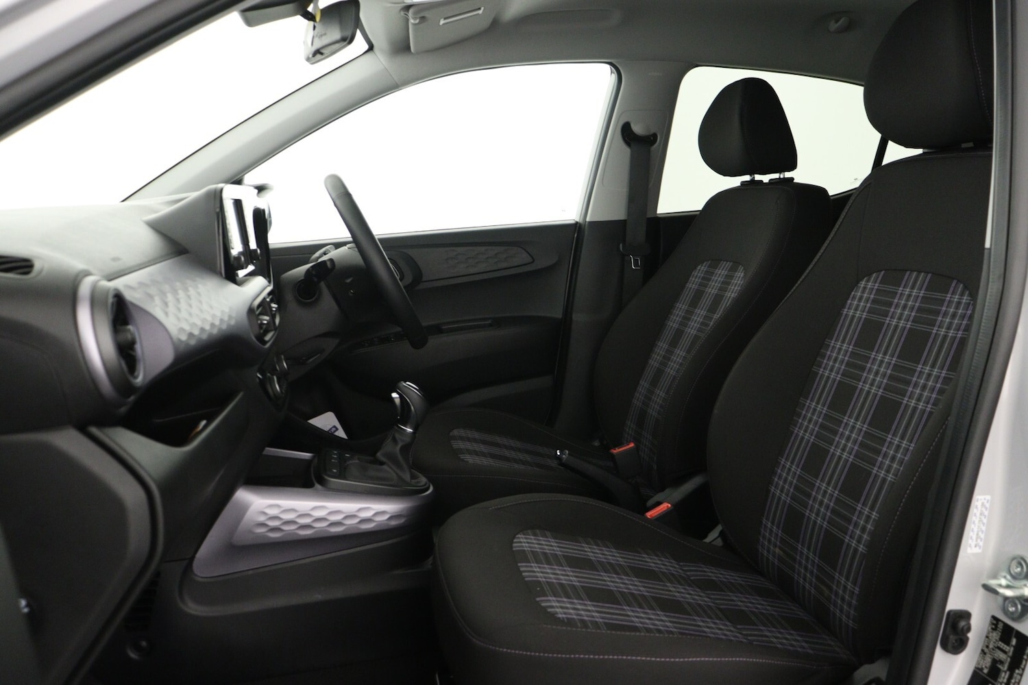 Used Hyundai i10 2024 for sale - 76870441: Photo 11