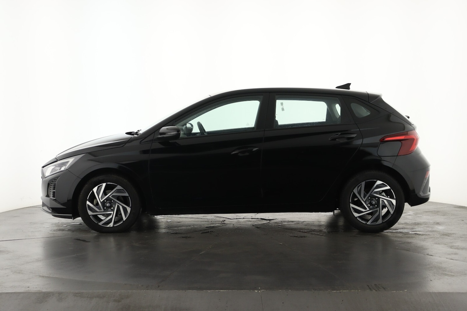 Used Hyundai i20 2024 for sale - 76870028: Photo 8