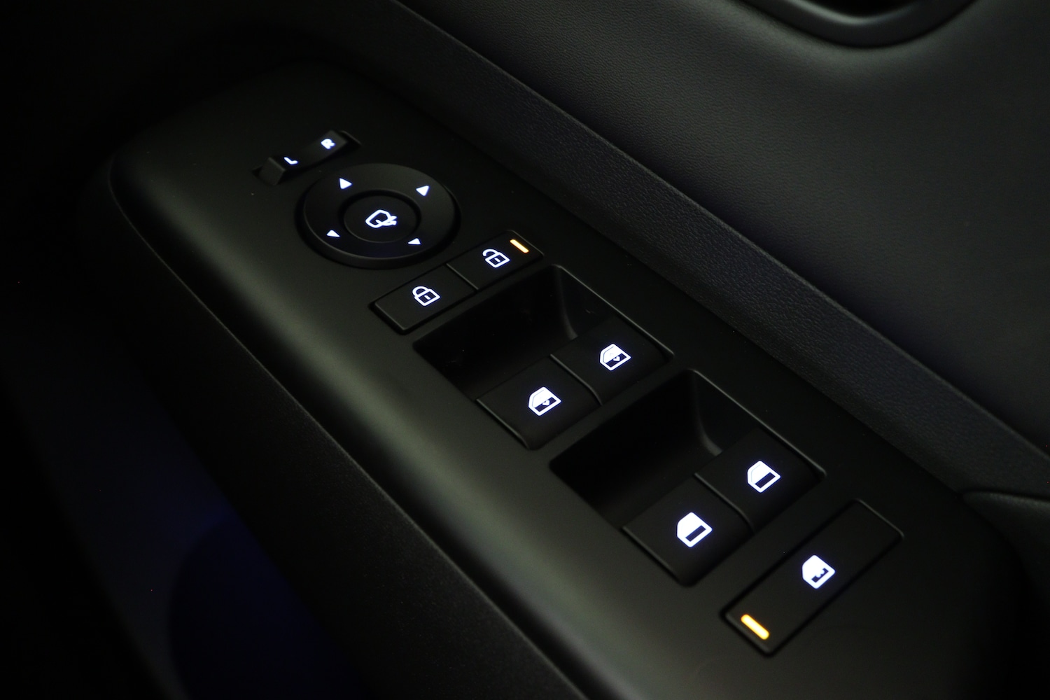 Used Hyundai KONA 2025 for sale - 76871824: Photo 30