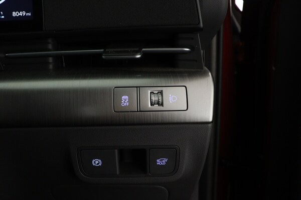 Used Hyundai KONA 2024 for sale - 76302225: Photo 27