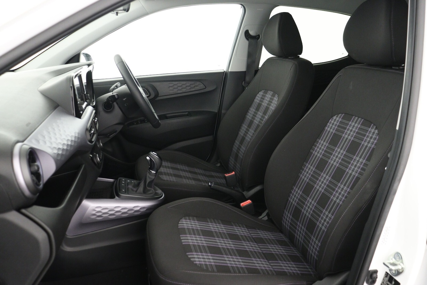 Used Hyundai i10 2024 for sale - 76874073: Photo 11