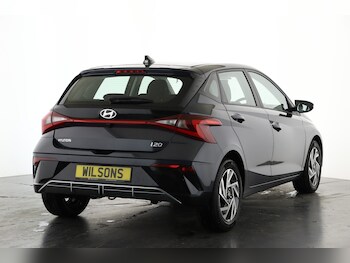 Used Hyundai i20 2024 for sale - 78152597: Photo