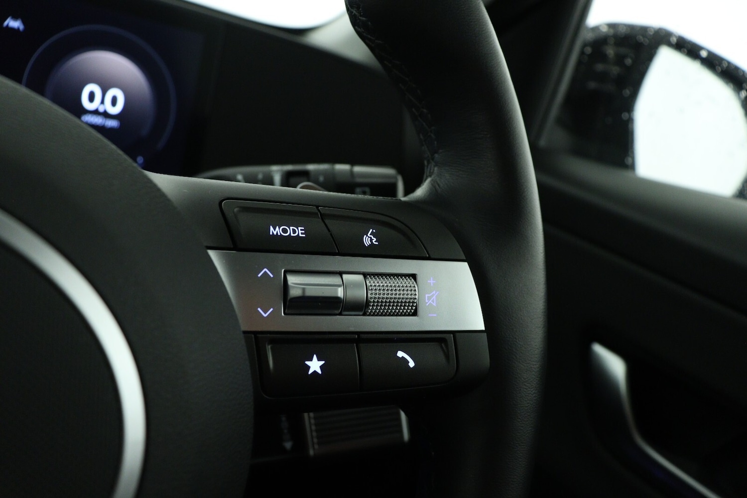 Used Hyundai KONA 2024 for sale - 76487460: Photo 24