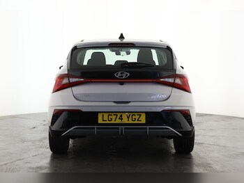 Used Hyundai i20 2024 for sale - 75796701: Photo