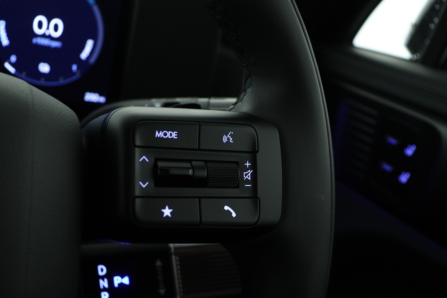 Used Hyundai Santa Fe 2025 for sale - 77087419: Photo 26