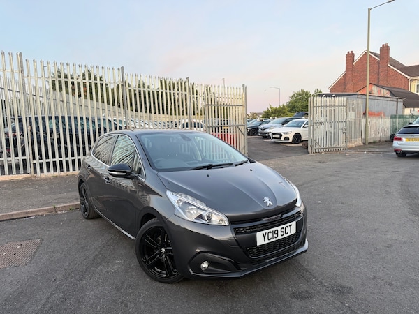 Used Peugeot 208 2019 for sale - 75210792: Photo 2